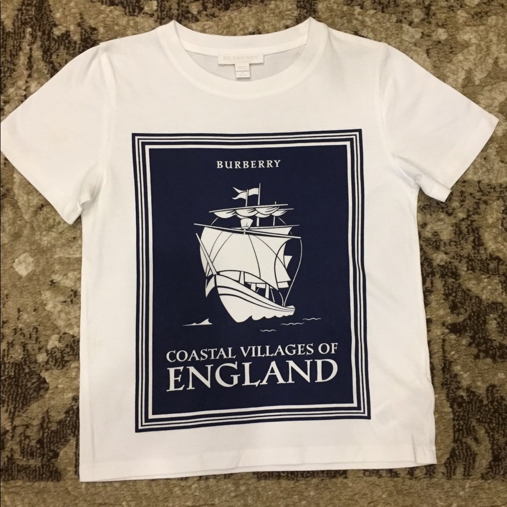 Burberry boys t- shirt